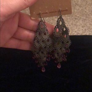 Beautiful/Elegant Dangling Earrings